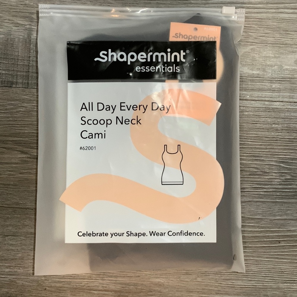 Shapermint All Day Every Day Scoop Neck Cami